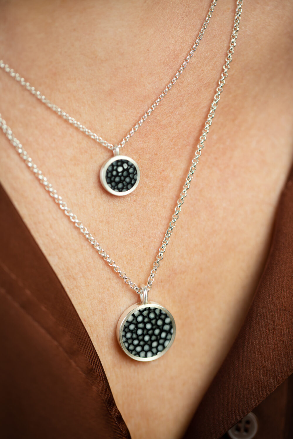 Kette mit Anhänger DOT - Image 3